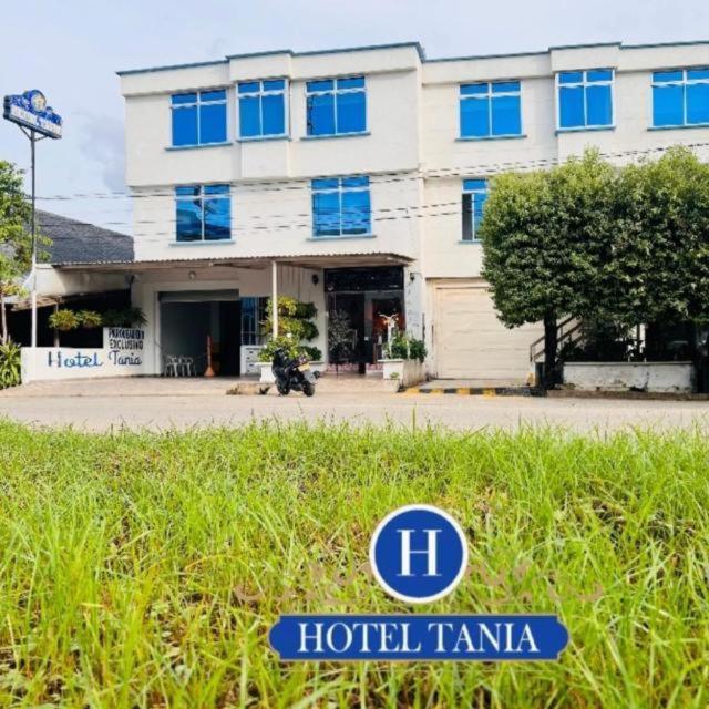 Hotel Tania Caucasia Esterno foto
